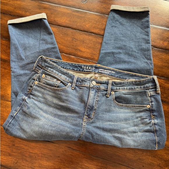 torrid Denim - Torrid Perfect Boyfriend Ankle Vintage Stretch Jeans- Size 14S
